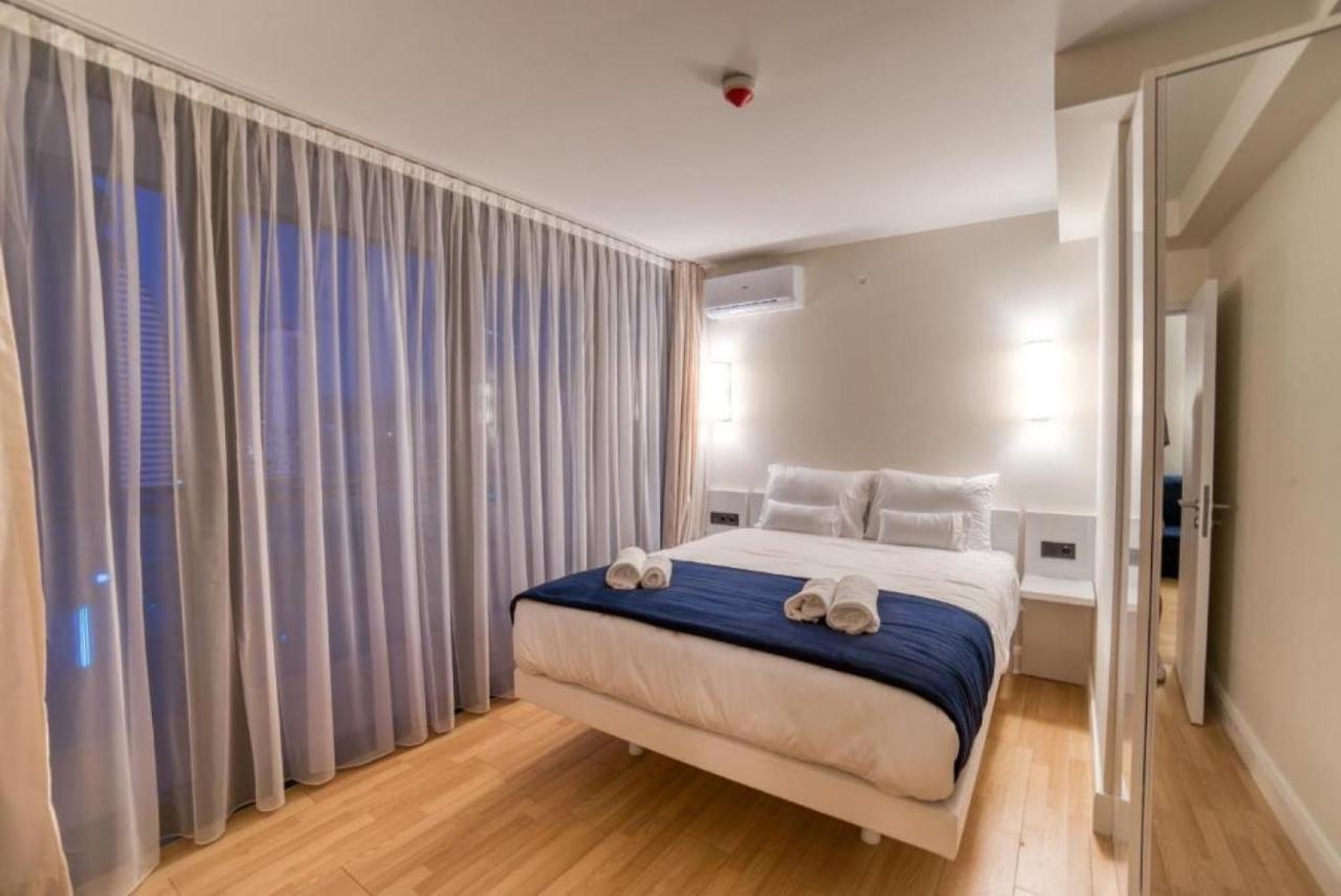 Luxury Sea View Apartments In Orbi City バトゥーミ エクステリア 写真
